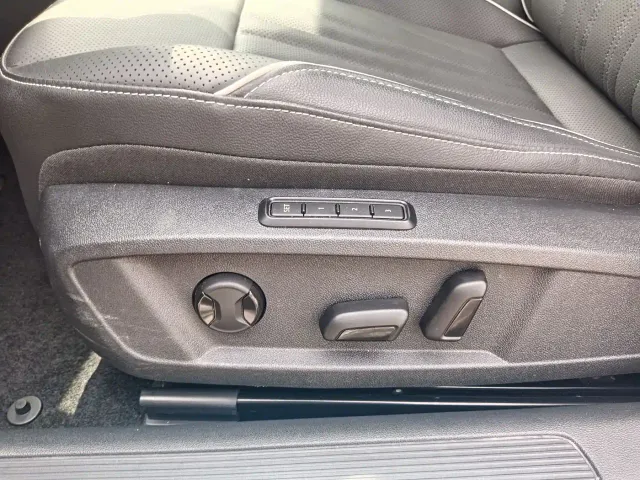 Volkswagen Passat — Фото автомобиля 15