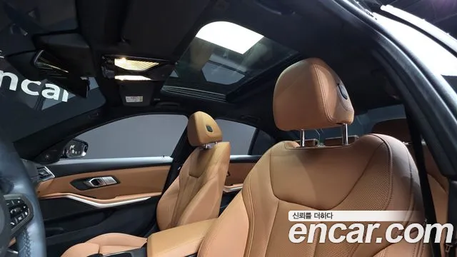 BMW 3-Series 3 серия (G20) 320i M Sport — Фото автомобиля 18