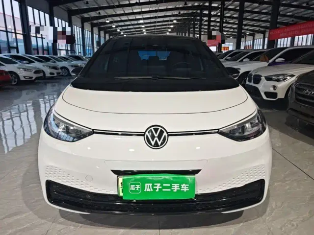 Volkswagen ID.3 — Фото автомобиля 2