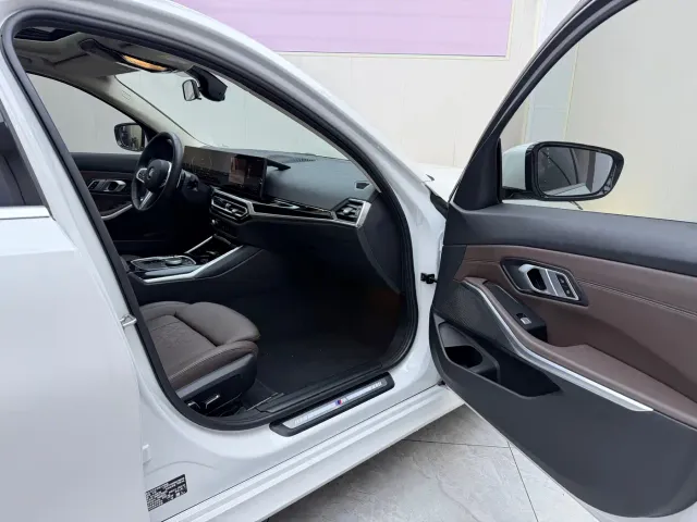 BMW 3 Series — Фото автомобиля 21