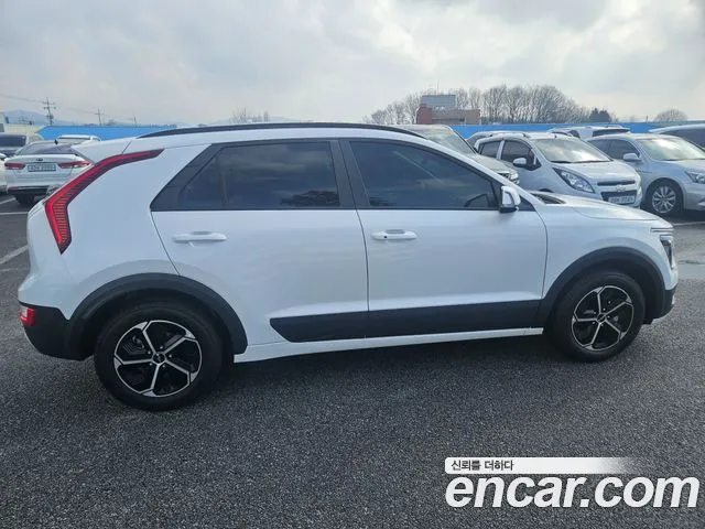 Kia Niro The All New Niro Prestige — Фото автомобиля 5