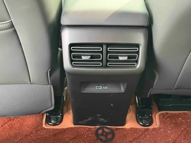 BYD Song Pro — Фото автомобиля 8