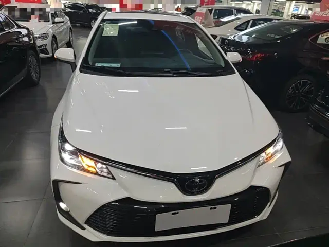 Toyota Corolla — Фото автомобиля 2