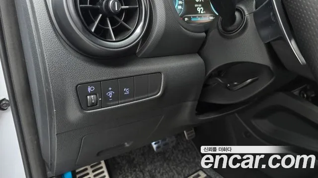 Hyundai Kona Новый Kona Бензин 2.0 2WD — Фото автомобиля 18
