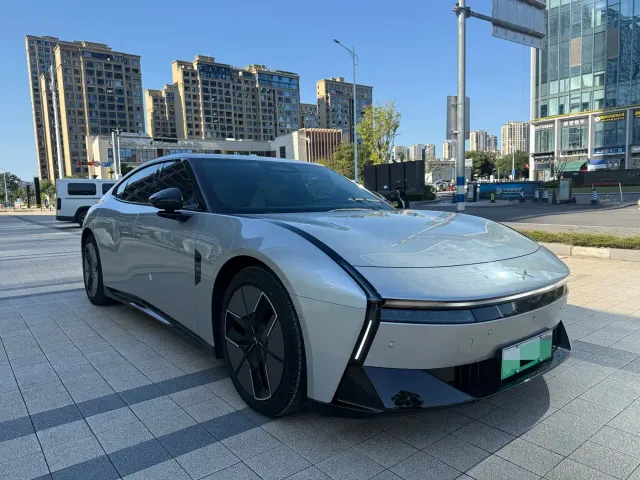 Xpeng P7 — Фото автомобиля 3
