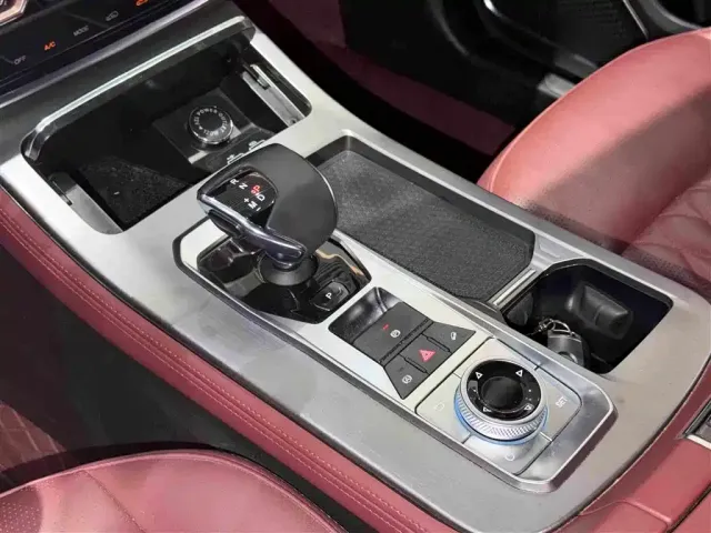 Jetour X70 Plus — Фото автомобиля 15