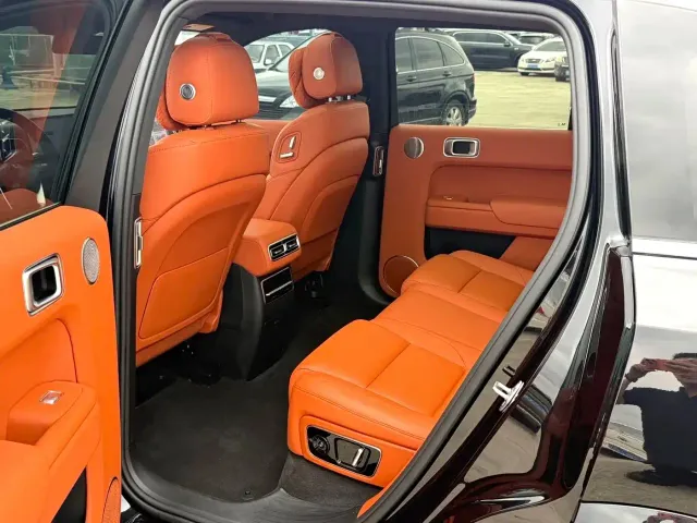 Li Auto L7 — Фото автомобиля 4