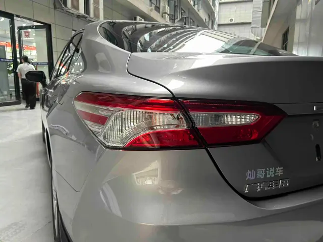 Toyota Camry — Фото автомобиля 13