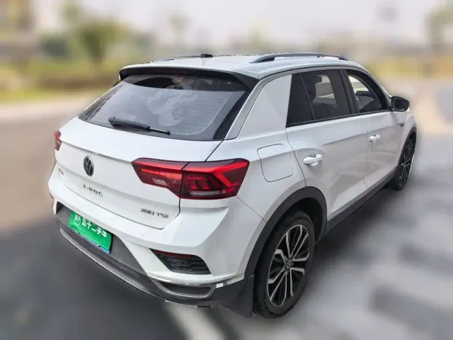 Volkswagen T-Roc — Фото автомобиля 4