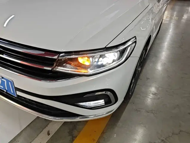 Volkswagen Bora — Фото автомобиля 23