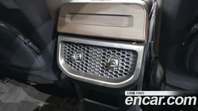 Kia Tasman Tasman 2.5T Бензин 4WD — Фото автомобиля 25
