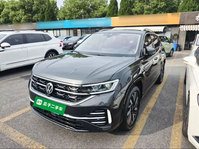 Фотография автомобиля — Volkswagen Tayron