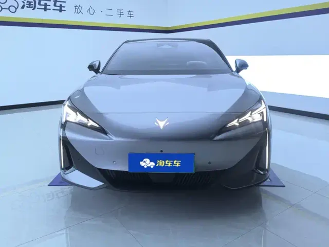 Arcfox Alpha S5 — Фото автомобиля 2