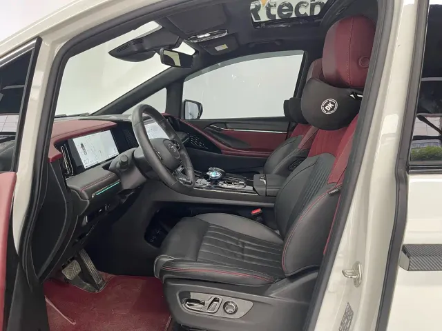 GAC Trumpchi M8 — Фото автомобиля 9