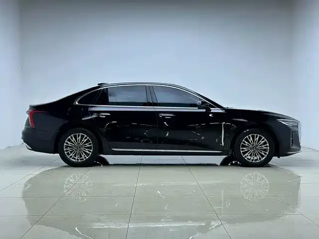 Hongqi H5 — Фото автомобиля 6