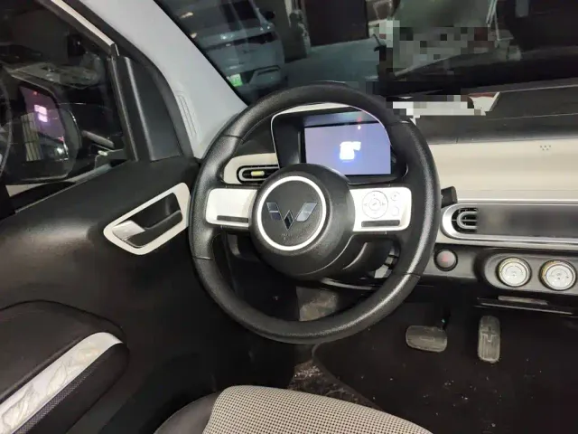 Wuling Hongguang Mini EV — Фото автомобиля 6