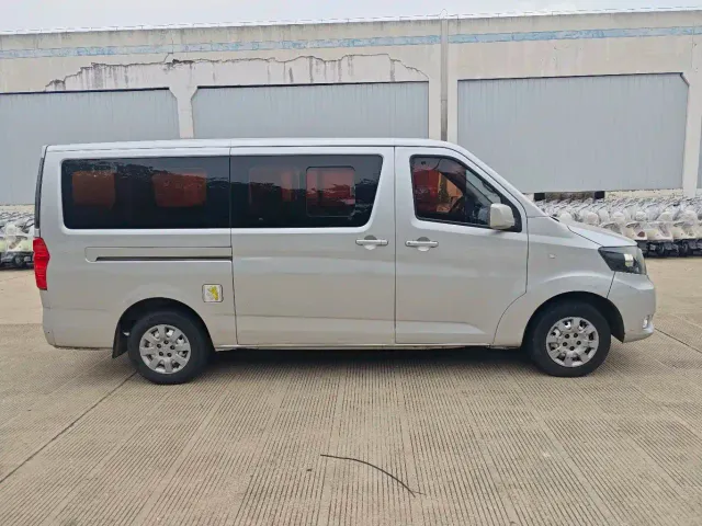 Changan Ruixing M90 — Фото автомобиля 8
