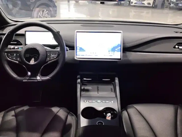 BYD Seal 06 DM-i Touring — Фото автомобиля 12