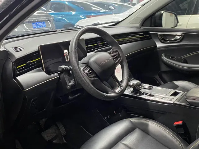 Roewe RX5 — Фото автомобиля 9