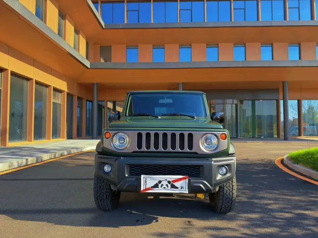 Фотография автомобиля — Suzuki Jimny