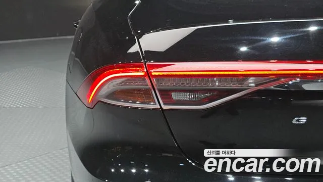 Hyundai Grandeur Grandeur (New) Hybrid — Фото автомобиля 8