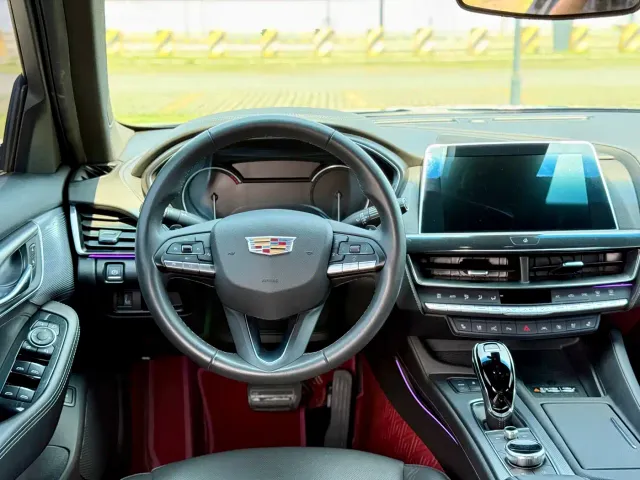 Cadillac CT5 — Фото автомобиля 10