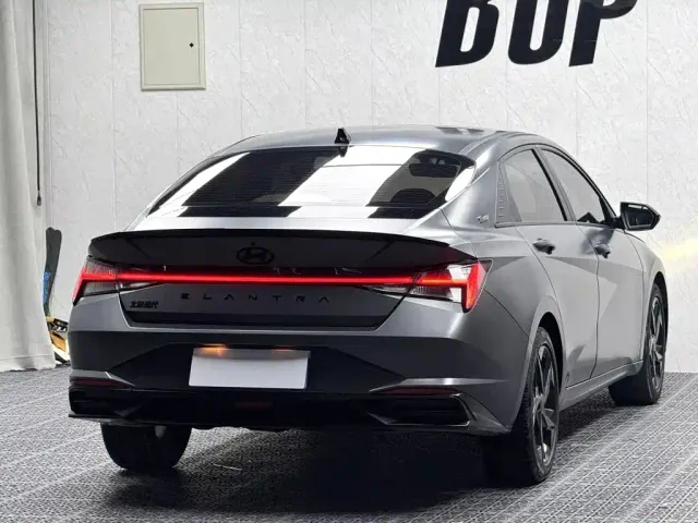 Hyundai Elantra — Фото автомобиля 14