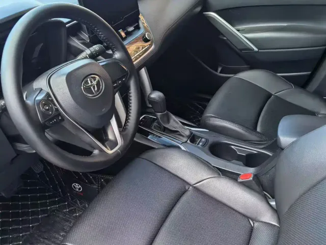 Toyota Frontlander — Фото автомобиля 9