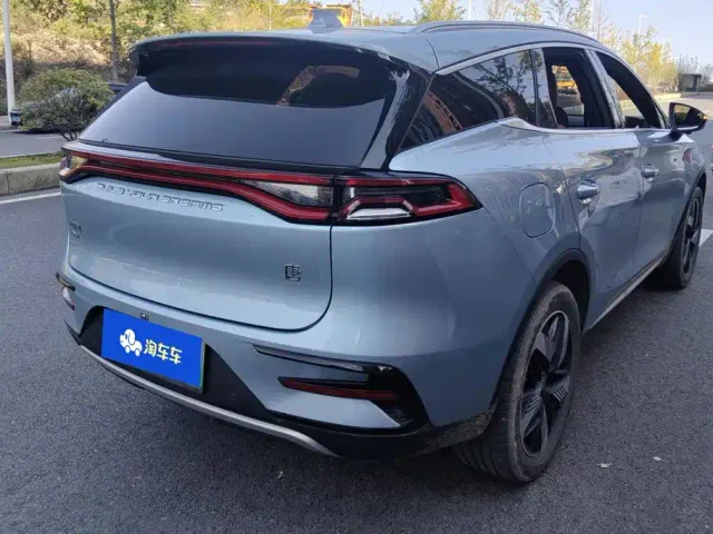 BYD Tang — Фото автомобиля 3