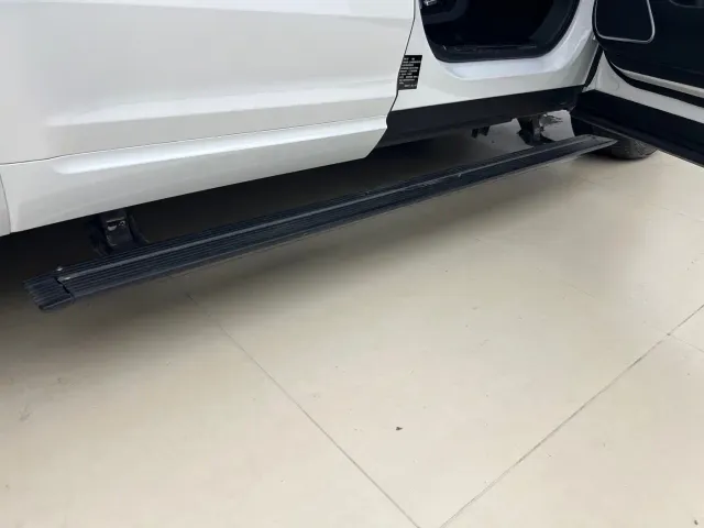 Li Auto ONE — Фото автомобиля 9