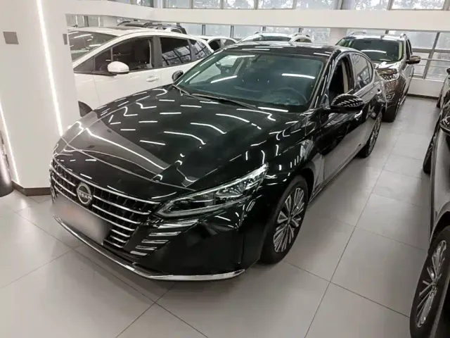 Фотография автомобиля — Nissan Teana