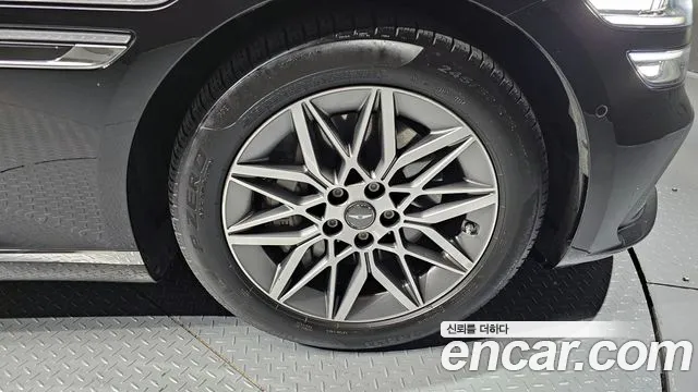Genesis G80 Бензин 2.5 турбо AWD — Фото автомобиля 5