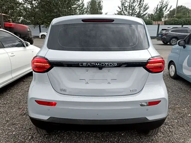 Leapmotor T03 — Фото автомобиля 5