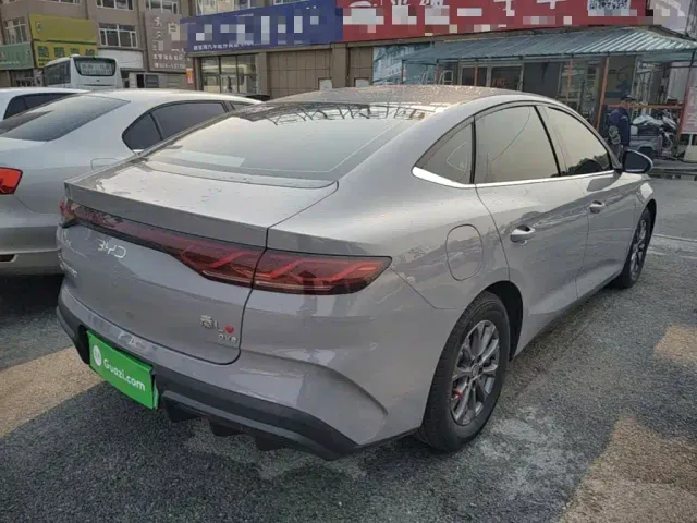 BYD Qin L — Фото автомобиля 6