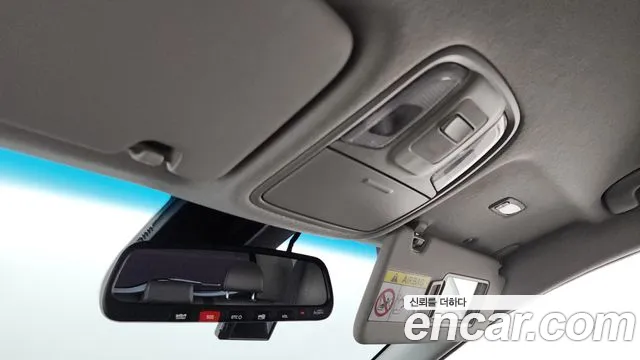 Kia Niro — Фото автомобиля 26