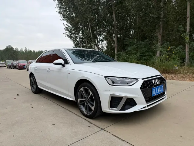 Audi A4L — Фото автомобиля 3