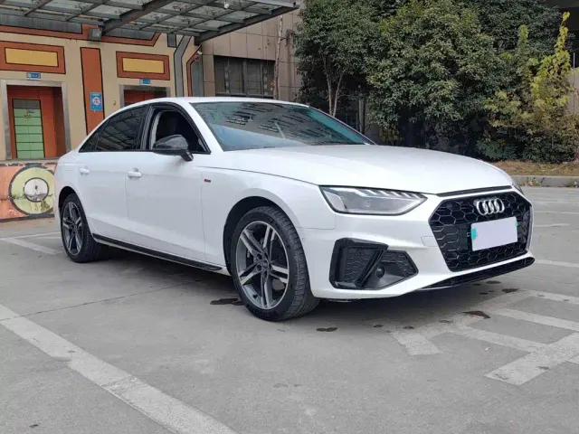 Audi A4L — Фото автомобиля 3