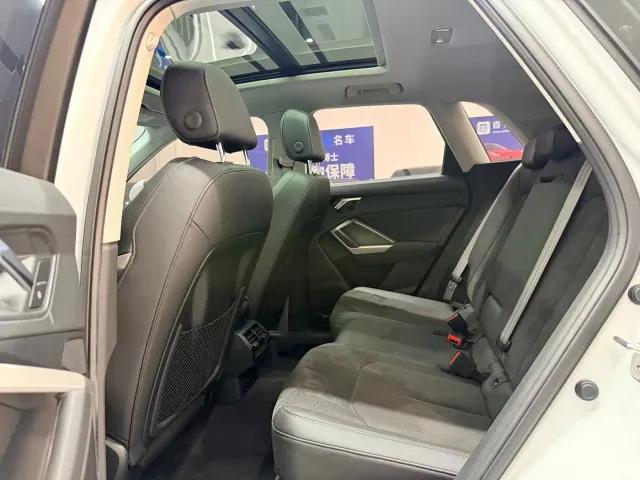 Audi Q3 — Фото автомобиля 9