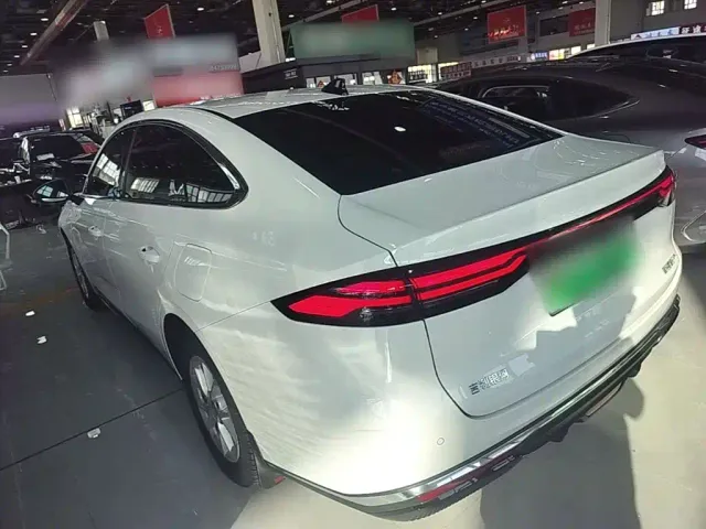 Geely Galaxy Stellar 6 — Фото автомобиля 4