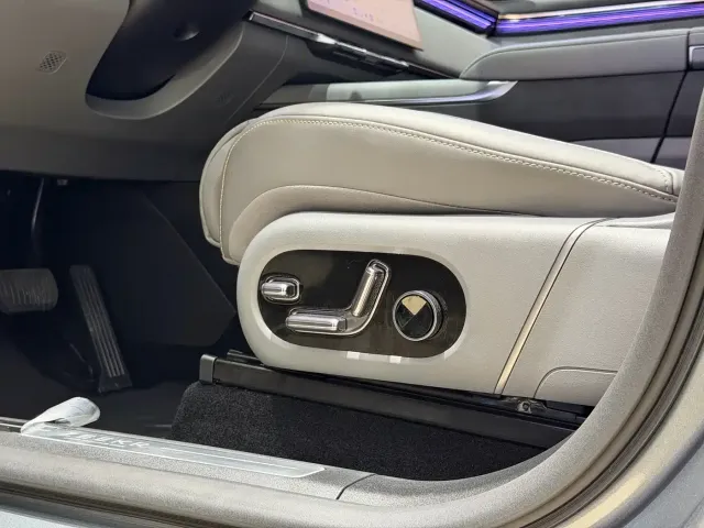 ZEEKR Zeekr 7X 2025 Model 75kWh RWD Smart Driving Edition — Фото автомобиля 17