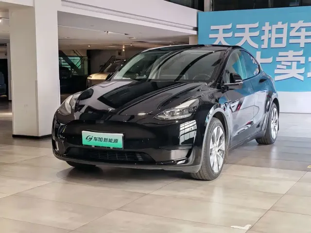 Фотография автомобиля — Tesla Model Y
