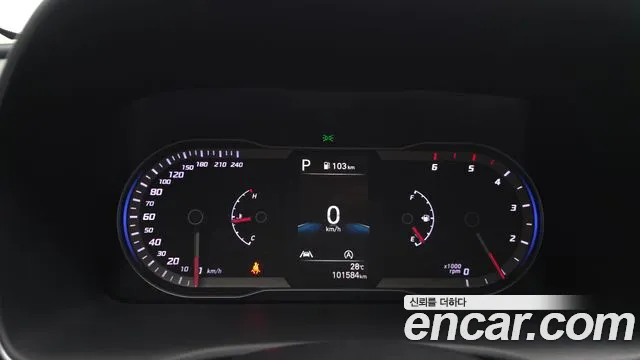 Hyundai Tucson Tucson (NX4) Дизель 2.0 2WD — Фото автомобиля 8