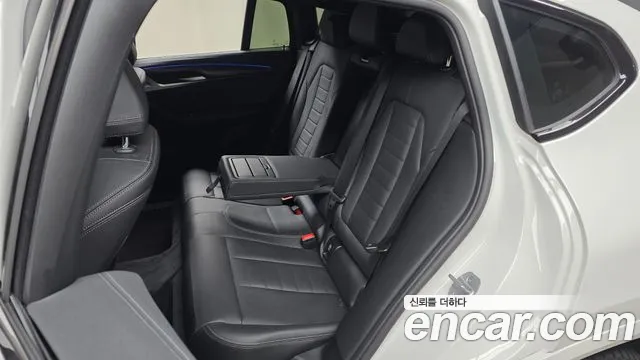 BMW X4 xDrive20i M Sport — Фото автомобиля 10