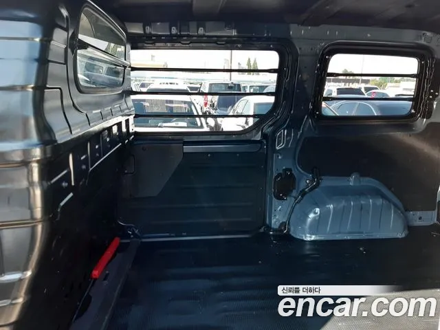 Hyundai Staria — Фото автомобиля 15