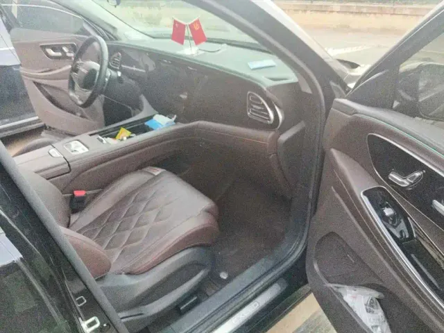 Exeed Exeed Landmark 2025 400T 4WD Starlight Edition 7-Seater — Фото автомобиля 12