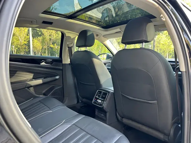Volkswagen Passat — Фото автомобиля 11