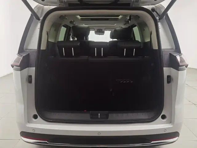 GAC Trumpchi E8 — Фото автомобиля 16