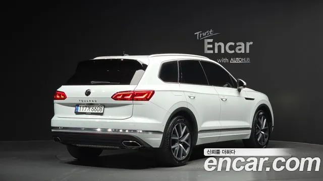 Volkswagen Touareg Touareg 3 поколение 3.0 TDI Prestige — Фото автомобиля 2