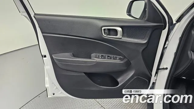 Hyundai Venue Venue 1.6 Premium — Фото автомобиля 24