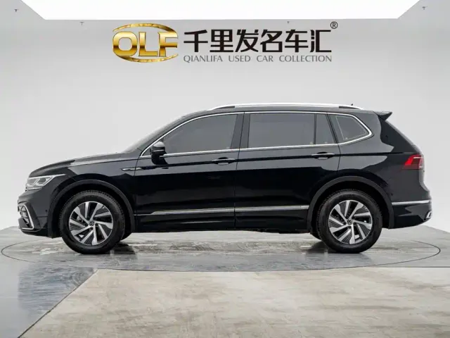 Volkswagen Tiguan L PHEV — Фото автомобиля 7